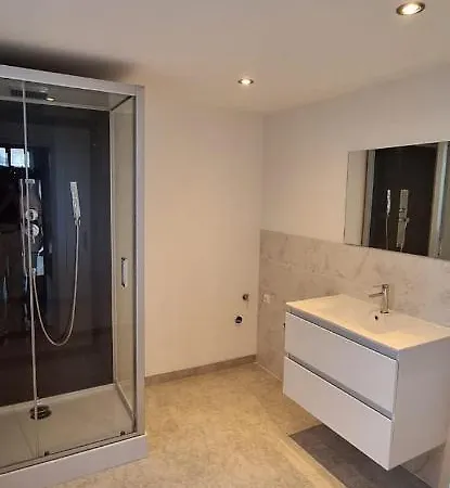 アパート The 16th Century 2br In The City Center